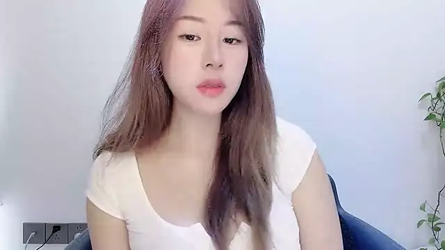 Snapshot of Baixi-01 chatting on April 10, 4:06 am Baixi-01 online show from April 10, 4:06 am