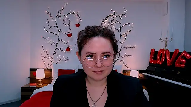 Hennessy bunny online show from March 19, 7:07 pm