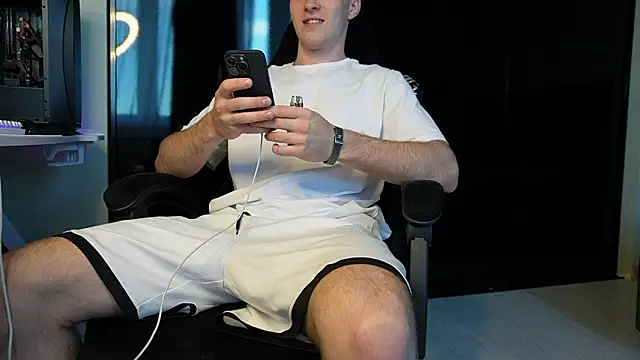 chantatummm online show from June 9, 2:17 pm