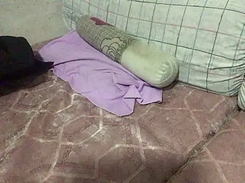 Snapshot of yaocaobi8 chatting on March 8, 1:04 pm yaocaobi8 online show from March 8, 1:04 pm