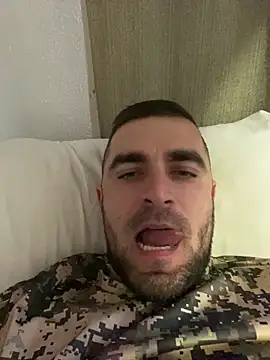 Snapshot of VANYA1997 chatting on March 3, 1:06 pm VANYA1997 online show from March 3, 1:06 pm