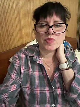 Snapshot of expensive_lady chatting on March 23, 8:46 pm expensive lady online show from March 23, 8:46 pm