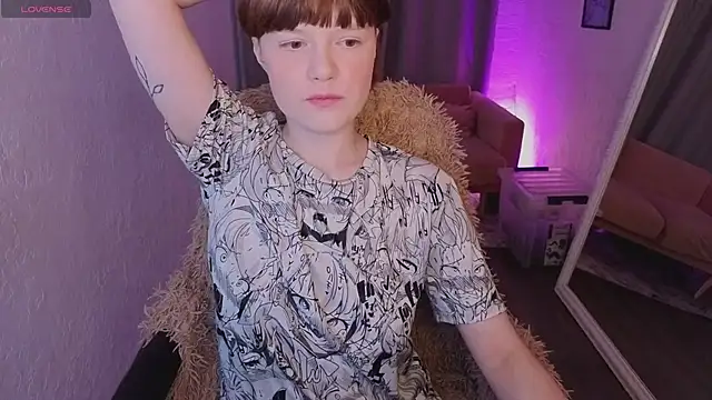 Snapshot of _DreamLuna1_ chatting on March 15, 12:55 pm DreamLuna1 online show from March 15, 12:55 pm