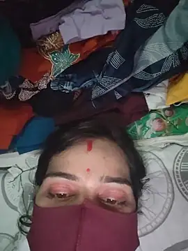 Snapshot of Poonam_bhoji chatting on July 15, 5:29 pm Poonam bhoji online show from July 15, 5:29 pm