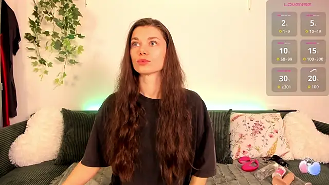 Snapshot of _Eva_Vibe_ chatting on March 10, 8:30 am Eva Vibe online show from March 10, 8:30 am