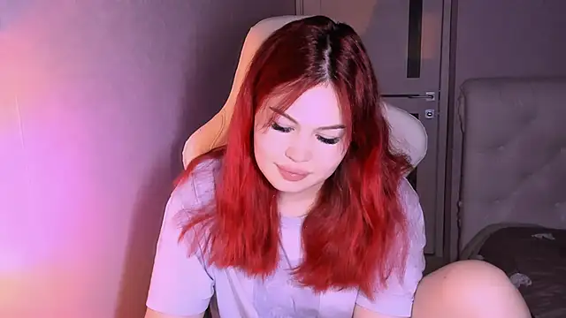 CrazyNextDoorGirl online show from March 22, 4:54 pm