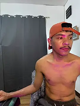 Snapshot of asian_darlingcummersxXx chatting on July 8, 2:27 am asian darlingcummersxXx online show from July 8, 2:27 am