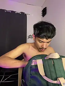 Snapshot of asian_darlingcummersxXx chatting on July 21, 3:36 pm asian darlingcummersxXx online show from July 21, 3:36 pm