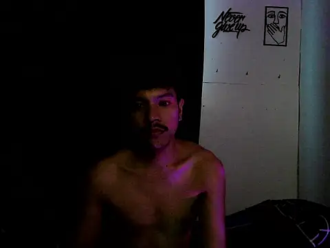 Snapshot of asian_darlingcummersxXx chatting on July 23, 8:34 am asian darlingcummersxXx online show from July 23, 8:34 am
