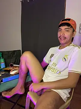 Snapshot of asian_darlingcummersxXx chatting on July 29, 7:12 pm asian darlingcummersxXx online show from July 29, 7:12 pm