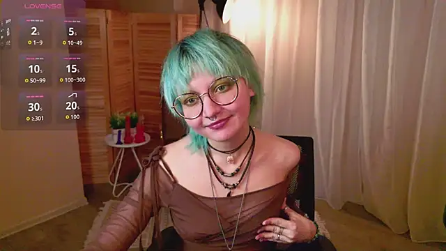 Snapshot of powderofgun chatting on April 28, 8:36 pm powderofgun online show from April 28, 8:36 pm