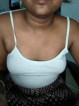 Snapshot of MISS_MADHURIBABY chatting on March 13, 6:36 pm MISS MADHURIBABY online show from March 13, 6:36 pm