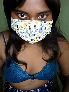 Snapshot of MISS_MADHURIBABY chatting on April 13, 9:48 am MISS MADHURIBABY online show from April 13, 9:48 am