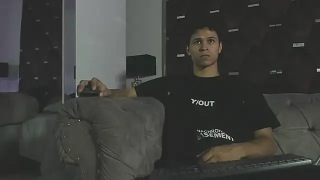 TonyBenedetti online show from July 13, 8:33 pm