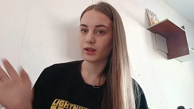 VeloraStar online show from March 16, 9:13 am