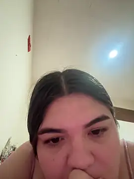 Snapshot of lanenarica chatting on May 1, 9:19 pm lanenarica online show from May 1, 9:19 pm