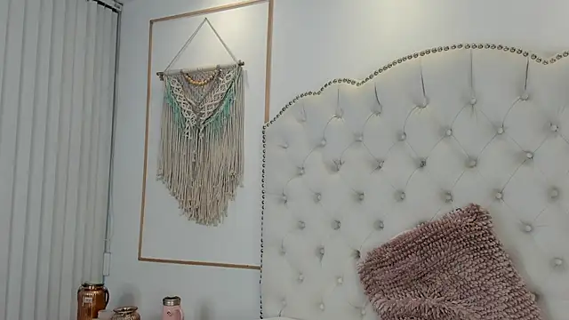 Snapshot of Sara_funy chatting on March 24, 11:15 am Sara funy online show from March 24, 11:15 am