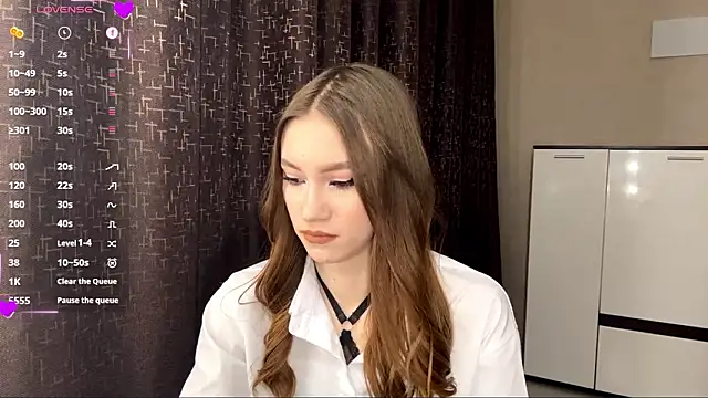 Snapshot of NuDonzze chatting on February 27, 5:24 pm NuDonzze online show from February 27, 5:24 pm