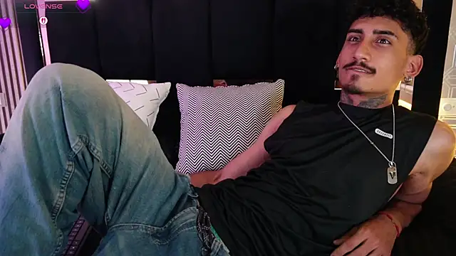 Snapshot of Dark_Eros_ chatting on March 3, 7:31 pm Dark Eros online show from March 3, 7:31 pm