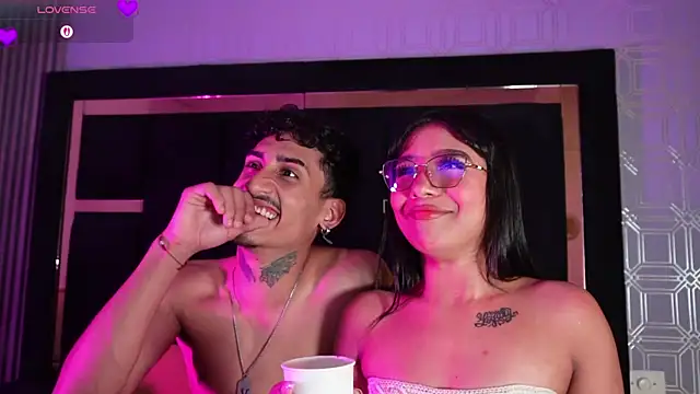 Snapshot of Dark_Eros_ chatting on March 19, 3:32 am Dark Eros online show from March 19, 3:32 am