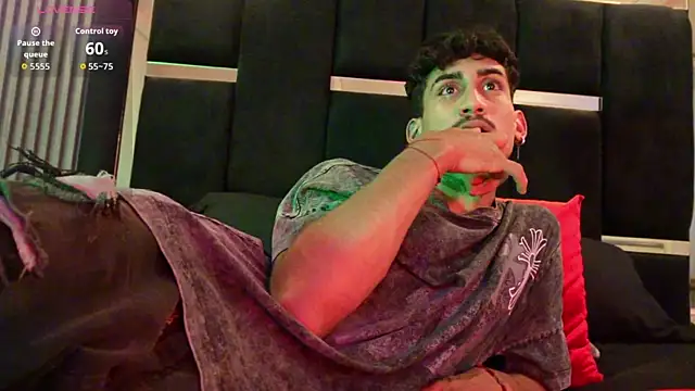 Snapshot of Dark_Eros_ chatting on March 25, 4:07 am Dark Eros online show from March 25, 4:07 am