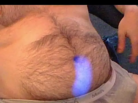 Snapshot of sweetnothing777 chatting on April 8, 5:57 pm sweetnothing777 online show from April 8, 5:57 pm