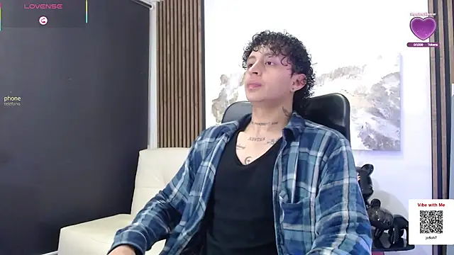 Snapshot of Jay_Taylor1_ chatting on March 6, 2:52 am Jay Taylor1 online show from March 6, 2:52 am