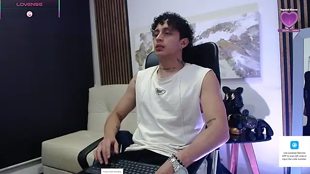 Snapshot of Jay_Taylor1_ chatting on March 7, 3:03 am Jay Taylor1 online show from March 7, 3:03 am