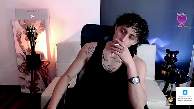 Snapshot of Jay_Taylor1_ chatting on March 18, 2:58 am Jay Taylor1 online show from March 18, 2:58 am