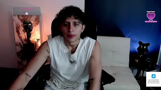 Snapshot of Jay_Taylor1_ chatting on March 19, 2:37 am Jay Taylor1 online show from March 19, 2:37 am