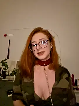 Snapshot of SweetAnnaX chatting on March 2, 10:49 pm SweetAnnaX online show from March 2, 10:49 pm