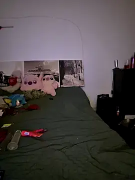 Snapshot of SweetAnnaX chatting on March 8, 1:03 am SweetAnnaX online show from March 8, 1:03 am