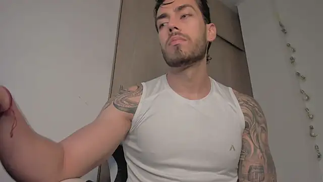 Snapshot of Axel__Blaze chatting on March 21, 12:21 pm Axel Blaze online show from March 21, 12:21 pm