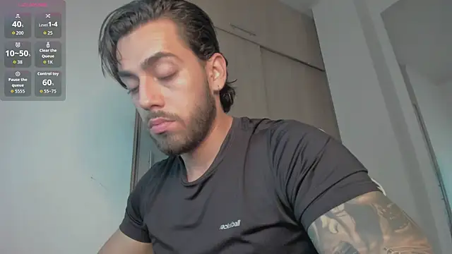 Axel  Blaze online show from June 15, 1:24 pm