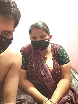Snapshot of gujjuhotcouple chatting on March 20, 11:20 pm gujjuhotcouple online show from March 20, 11:20 pm