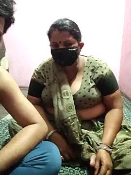 Snapshot of gujjuhotcouple chatting on March 28, 5:56 pm gujjuhotcouple online show from March 28, 5:56 pm