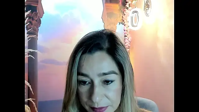 Snapshot of Madam_Dalila chatting on March 9, 9:02 am Madam Dalila online show from March 9, 9:02 am