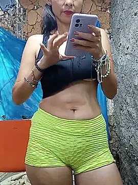yuliitza4 online show from June 5, 2:12 pm