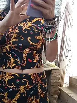 yuliitza4 online show from June 28, 9:54 pm