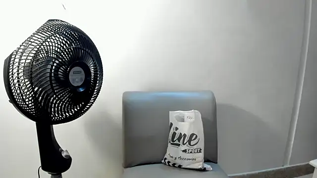 Snapshot of Jason_23__ chatting on March 13, 7:09 pm Jason 23 online show from March 13, 7:09 pm