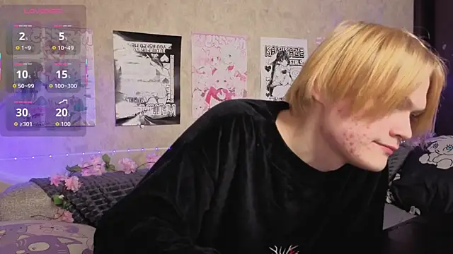 Snapshot of maximcumtasty chatting on March 17, 11:13 am maximcumtasty online show from March 17, 11:13 am