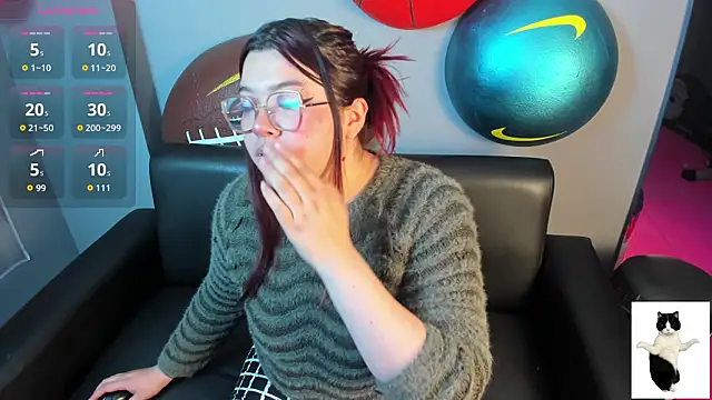 NicoleeDemara online show from March 27, 12:49 pm