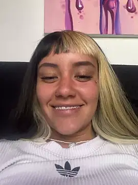Sara 92 online show from July 10, 6:32 pm