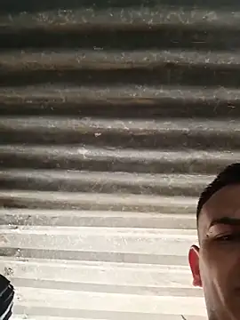 Snapshot of Edwin_Q chatting on June 8, 3:23 pm Edwin Q online show from June 8, 3:23 pm