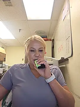 LadyB07 online show from June 9, 3:56 pm
