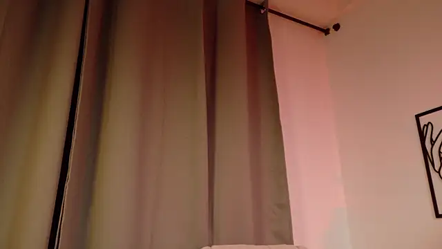 Snapshot of Mia_Benett_ chatting on March 20, 2:22 pm Mia Benett online show from March 20, 2:22 pm