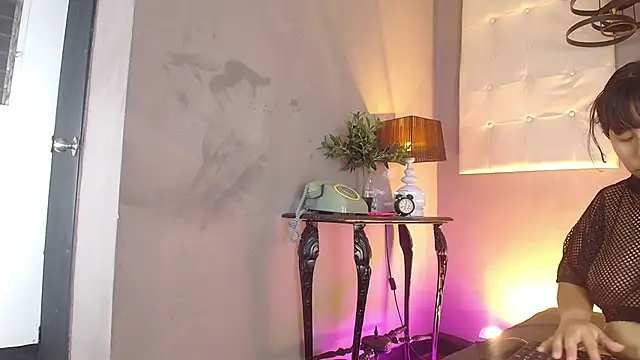 Snapshot of Assly_Love chatting on March 3, 9:59 am Assly Love online show from March 3, 9:59 am