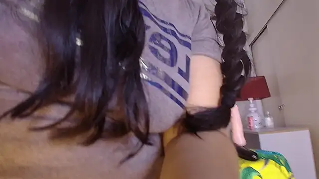 Snapshot of Assly_Love chatting on March 7, 7:44 pm Assly Love online show from March 7, 7:44 pm