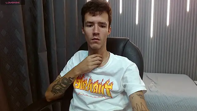 CamiEvan online show from March 13, 7:31 pm