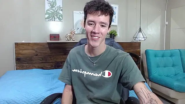 CamiEvan online show from March 23, 6:45 pm